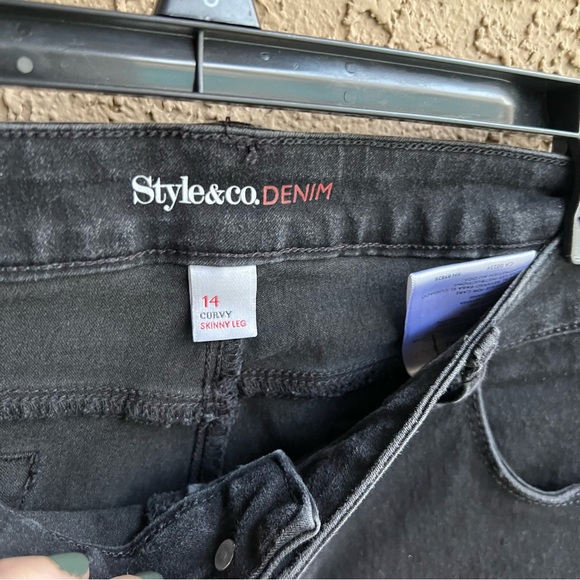Style & co jeans - Picture 3 of 3